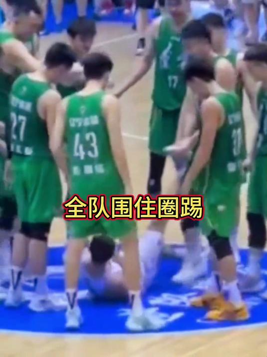 辽宁男篮全队发挥出色，轻松击败对手
