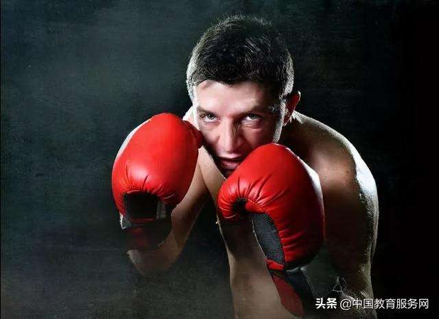 精妙配合，战术高明，取胜关键在于默契的简单介绍