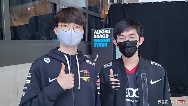 EG绝杀LGD,Faker打出惊人五杀淘汰赛2:1(东京) EG绝杀LGD,Faker打出惊人五杀淘汰赛2:1(东京)