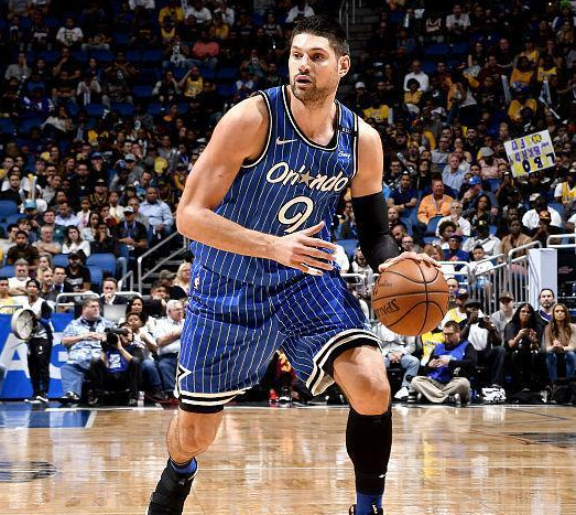 天津队横扫湖人，武切维奇刷新纪录的简单介绍