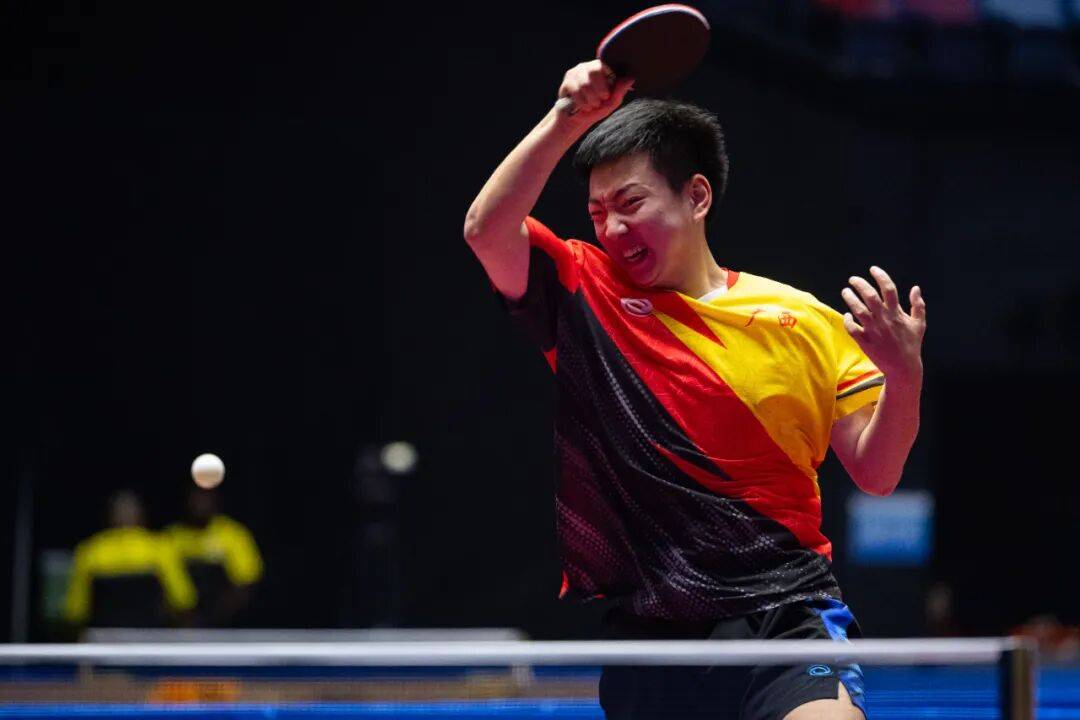 英格兰队力克韩国队，林高远关键制胜